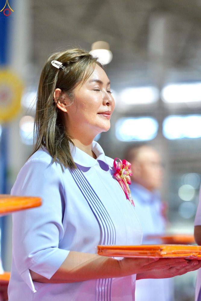 ภาพ No.277513:วันอาทิตย์ต้นเดือนที่ 7 ธันวาคม พ.ศ.2568 พิธีทอดผ้าป่าต้นสมบัติจักรพรรดิ ณ สภาธรรมกายสากล วัดพระธรรมกาย