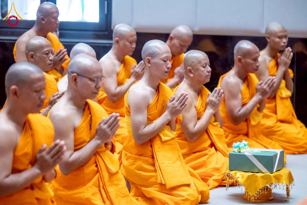 ภาพ No.277759:วันเสาร์ที่ 6 ธันวาคม พ.ศ. 2568 พิธีบรรพชาอุปสมบทและพิธีถวายบาตร โครงการอุปสมบทบูชาธรรมมหาปูชนียาจารย์ ประจำปี พ.ศ.2568 โครงการบวชพระนานาชาติ AEC และ WAB รุ่น CEO (นักบริหาร) รุ่นที่ 5 ณ มหาธรรมกายเจดีย์ วัดพระธรรมกาย