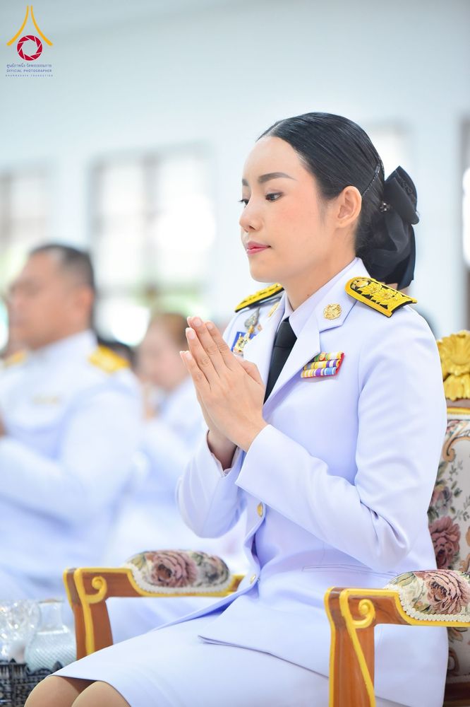 ภาพ No.227114:วันอังคารที่ 3 มิถุนายน พ.ศ. 2568 นายอำเภอคลองหลวง นำพสกนิกรรวมใจภักดิ์ สมเด็จพระนางเจ้าฯ พระบรมราชินี เนื่องในโอกาสวันเฉลิมพระชนมพรรษา ณ อาคารปลูกศรัทธา 2 วัดพระธรรมกาย อ.คลองหลวง จ.ปทุมธานี