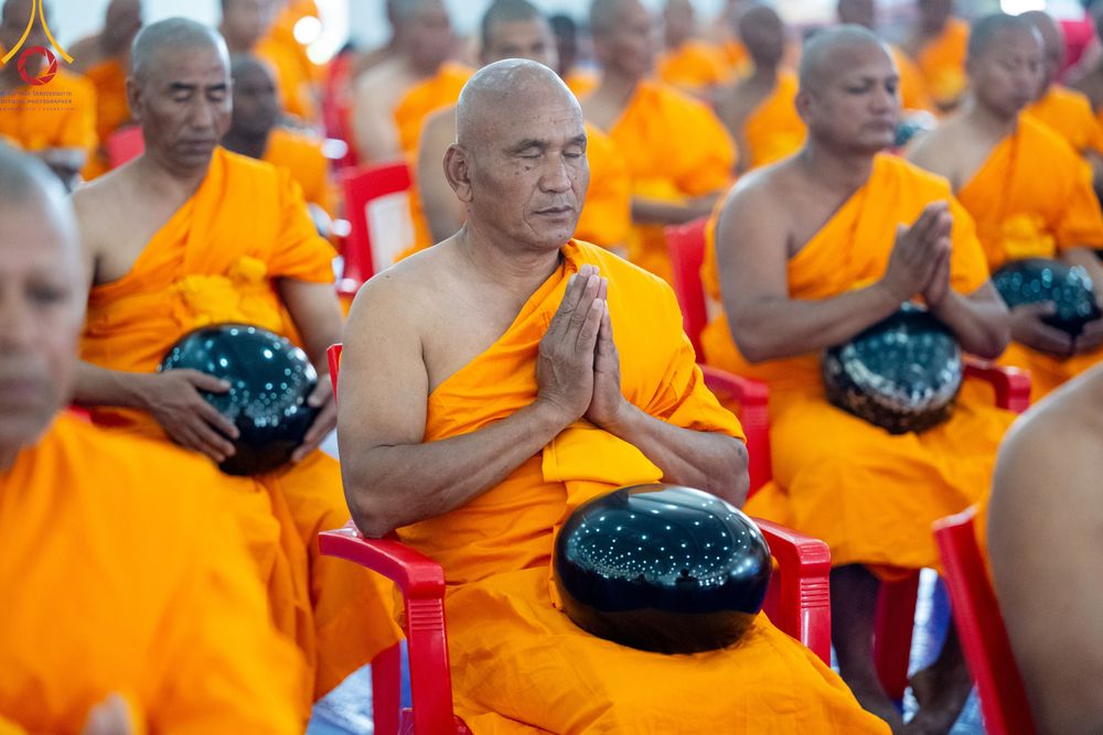 ภาพ No.314241:วันอังคารที่ 17 มีนาคม พ.ศ. 2569 พิธีตักบาตรฉลองสามเณรใหม่ 500 รูป  ณ มณฑลพิธีลุมพินี ประเทศเนปาล