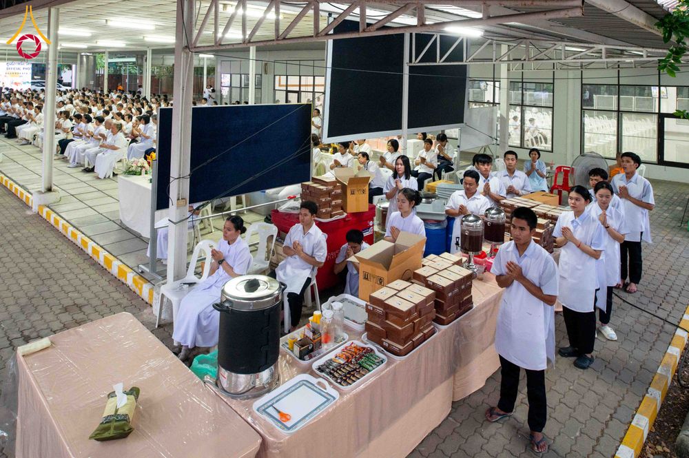 ภาพ No.315374:วันอังคารที่ 24 มีนาคม พ.ศ. 2569 พิธีบำเพ็ญกุศล คุณพ่อณรงค์ จินตมากุล  สิริอายุ 99 ปี 11 เดือน โยมบิดา พระครูปลัดรัตนวีรวัฒน์ (รังสฤษดิ์ อิทฺธิจินตโก) ที่ปรึกษาเจ้าคณะจังหวัดปทุมธานี เจ้าอาวาสวัดพระธรรมกาย  ณ ห้องปลูกศรัทธา 2 วัดพระธรรมกาย ปทุมธานี