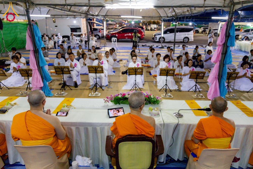 ภาพ No.289987:วันที่ 8 มกราคม พ.ศ. 2569 พิธีถวายภัตตาหารเป็นสังฆทาน แด่พระธรรมยาตรา ณ อนุสรณ์สถานคลองบางนางแท่น อ.สามพราน จ.นครปฐม ในโครงการธรรมยาตรา กตัญญูบูชา มหาปูชนียาจารย์ พระมงคลเทพมุนี(สด จนฺทสโร) พระผู้ปราบมาร อนุสรณ์สถาน 7 แห่ง ปีที่ 14