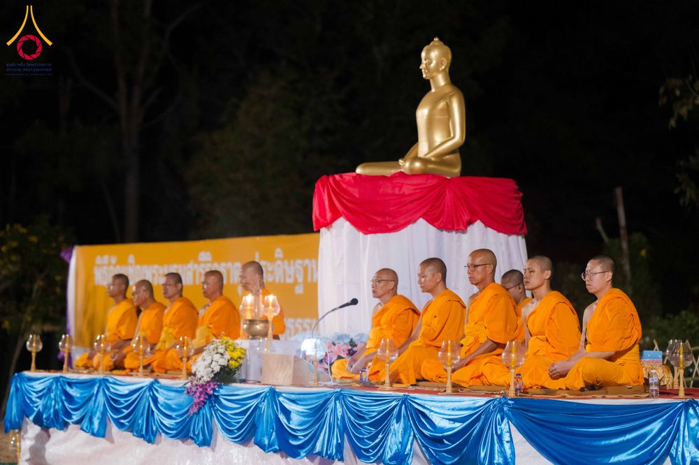 ภาพ No.309096:วันศุกร์ที่ 6 กุมภาพันธ์ พ.ศ.2569 พิธีจุดประทีปโคมลาน ปล่อยโคมลอยถวายเป็นพุทธบูชา  ณ ลานธรรมเจดีย์วัดทุ่งเจริญธรรม อ.อมก๋อย จ.เชียงใหม่