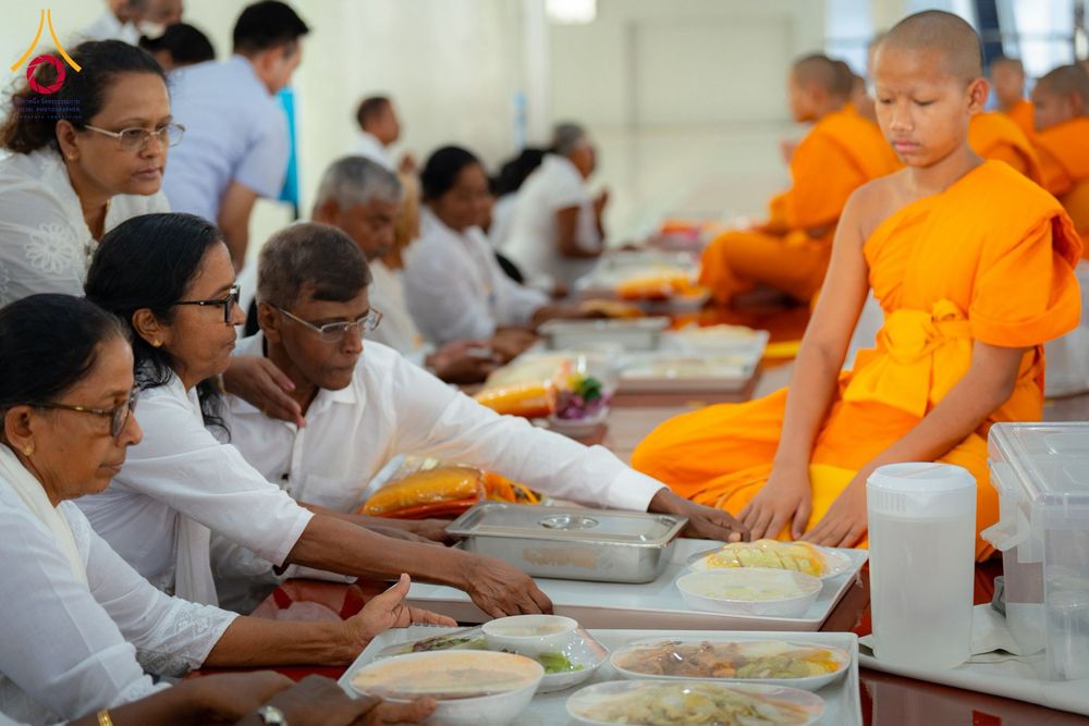 ภาพ No.342423:วันที่ 31 กรกฎาคม พ.ศ. 2569  ต้อนรับคณะแสวงบุญชาวศรีลังกา 31 ท่าน เยี่ยมชมวัดพระธรรมกาย