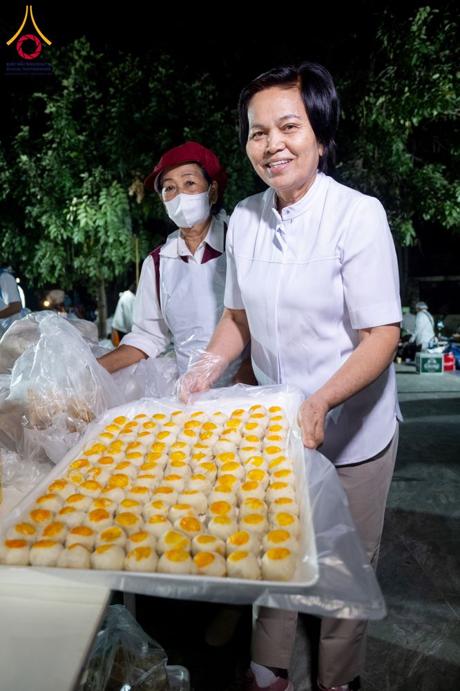 ภาพ No.293695:วันที่ 14 มกราคม พ.ศ. 2569  พิธีถวายภัตตาหารเป็นสังฆทาน แด่พระธรรมยาตรา  ณ วัดสองพี่น้อง ต.ต้นตาล อ.สองพี่น้อง จ.สุพรรณบุรี  ในโครงการธรรมยาตรา กตัญญูบูชา มหาปูชนียาจารย์  พระมงคลเทพมุนี(สด จนฺทสโร) พระผู้ปราบมาร  อนุสรณ์สถาน 7 แห่ง ปีที่ 14