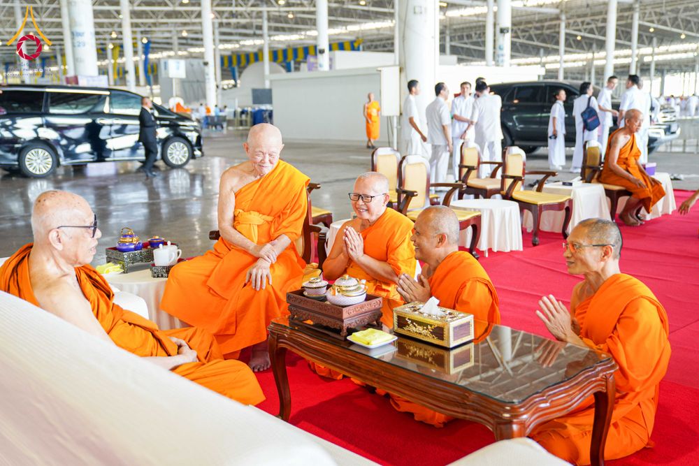 ภาพ No.316466:วันอาทิตย์ที่ 29 มีนาคม พ.ศ. 2569 พิธีทอดผ้าบังสุกุลและพิธีชำระร่าง โยมพ่อณรงค์ จินตมากุล  สิริอายุ 99 ปี 11 เดือน โยมบิดา พระครูปลัดรัตนวีรวัฒน์ (รังสฤษดิ์ อิทฺธิจินตโก) ที่ปรึกษาเจ้าคณะจังหวัดปทุมธานี เจ้าอาวาสวัดพระธรรมกาย  ณ ฌาปนสถานชั่วคราว ทางเข้า 