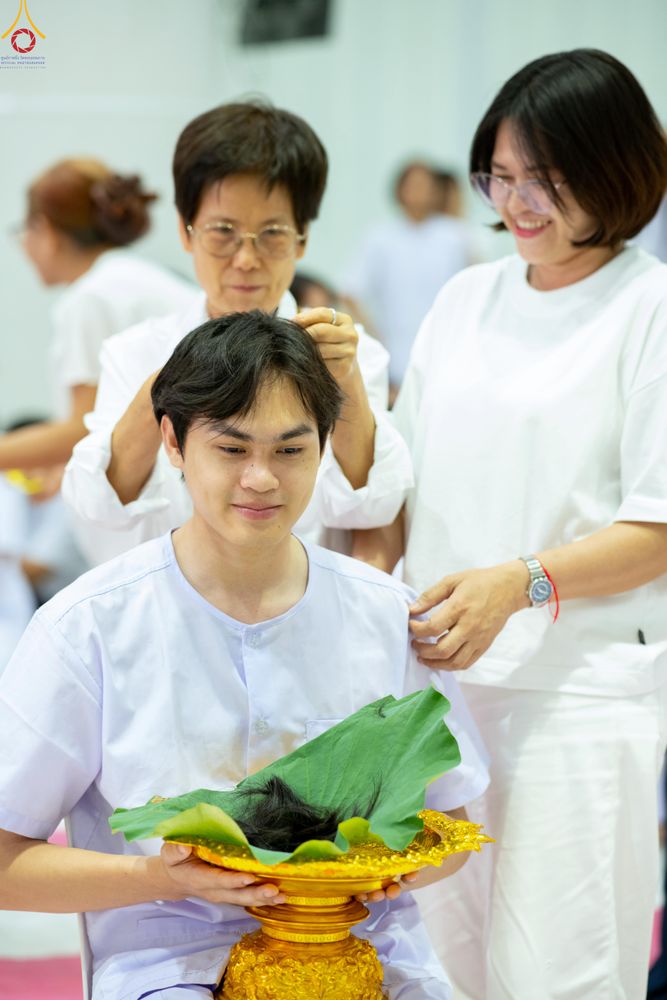 ภาพ No.319306:วันเสาร์ที่ 4 เมษายน พ.ศ.2569 พิธีปลงผมนาคธรรมทายาท โครงการอุปสมบทหมู่ธรรมทายาท ระดับอุดมศึกษา รุ่นที่ 53 ภาคฤดูร้อน ณ มหารัตนวิหารคด 13 วัดพระธรรมกาย