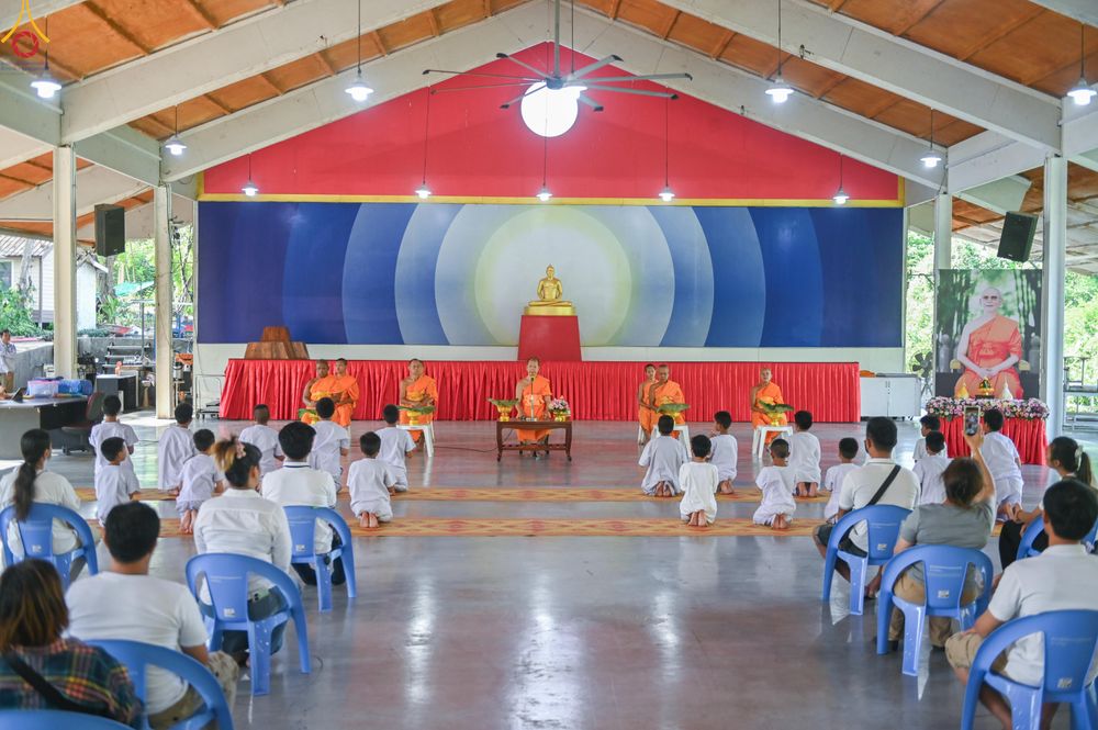 ภาพ No.317369:วันพุธที่ 1 เมษายน พ.ศ. 2569 พิธีตัดปอยผมยุวธรรมทายาท โครงการบรรพชาสามเณรฟื้นฟูพระพุทธศาสนา (ภาคฤดูร้อน) ปิดเทอมเติมธรรม ณ ศูนย์ปฏิบัติธรรมบุญประสาน จ.สระบุรี