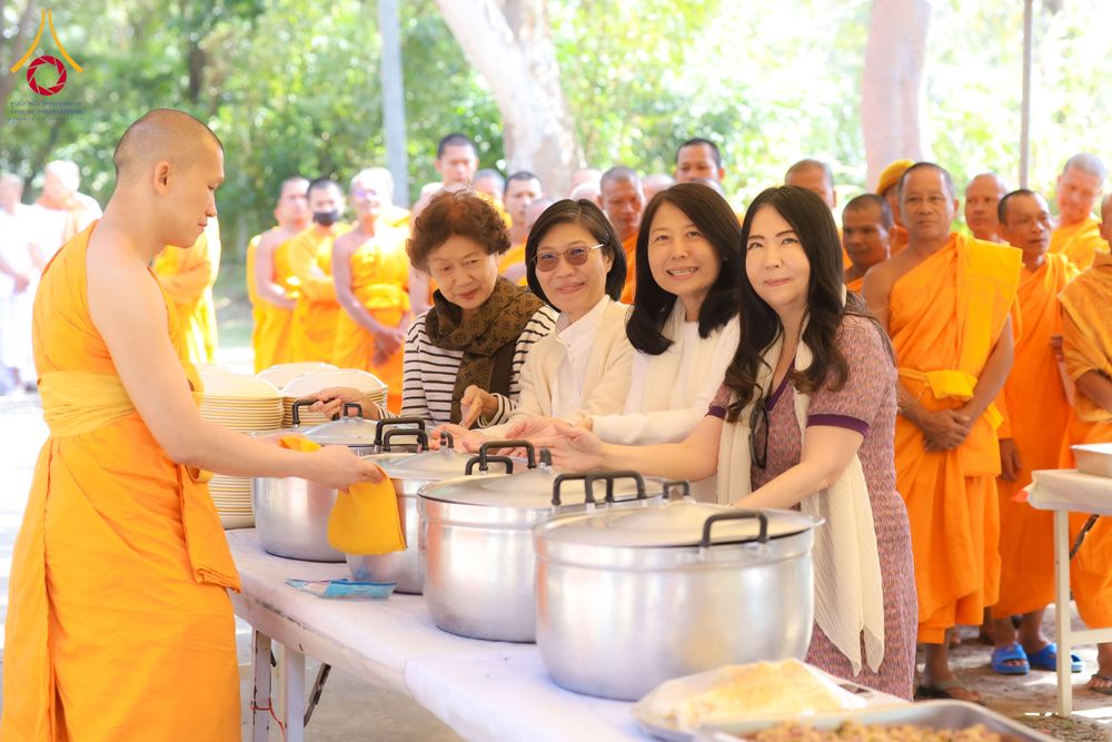 ภาพ No.285600:วันที่ 26-30  พฤศจิกายน พ.ศ. 2568  กิจกรรมสวดมนต์ นั่งสมาธิ ฟังธรรม ของนาคธรรมทายาท ในโครงการบวชบูชาธรรมมหาปูชนียาจารย์  ณ ศูนย์ปฏิบัติธรรมบุรีรัมย์ จ.บุรีรัมย์