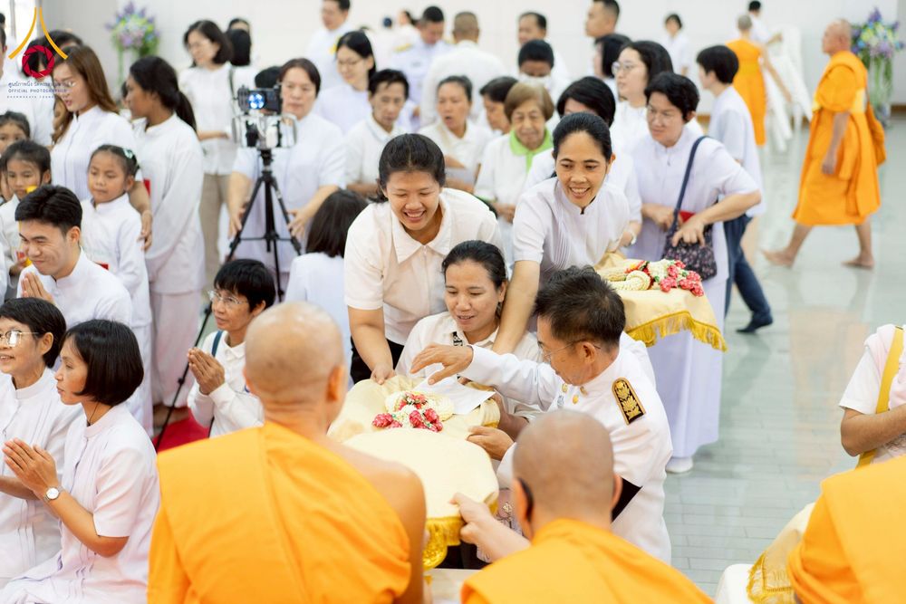 ภาพ No.276728:วันเสาร์ที่ 6 ธันวาคม พ.ศ. 2568 พิธีมุทิตาสักการะ เนื่องในโอกาสที่พระเดชพระคุณพระพรหมดิลก เจ้าอาวาสวัดสามพระยา วรวิหาร เมตตาเป็นประธานในพิธีตั้งฐานานุกรมใน พระราชวิเทศวชิรเวที (บัณฑิต วรปญฺโญ) ผู้ช่วยเจ้าอาวาสวัดพระธรรมกาย (ไวโรจน์ วิโรจโน) ผู้ช่วยเจ้าอา