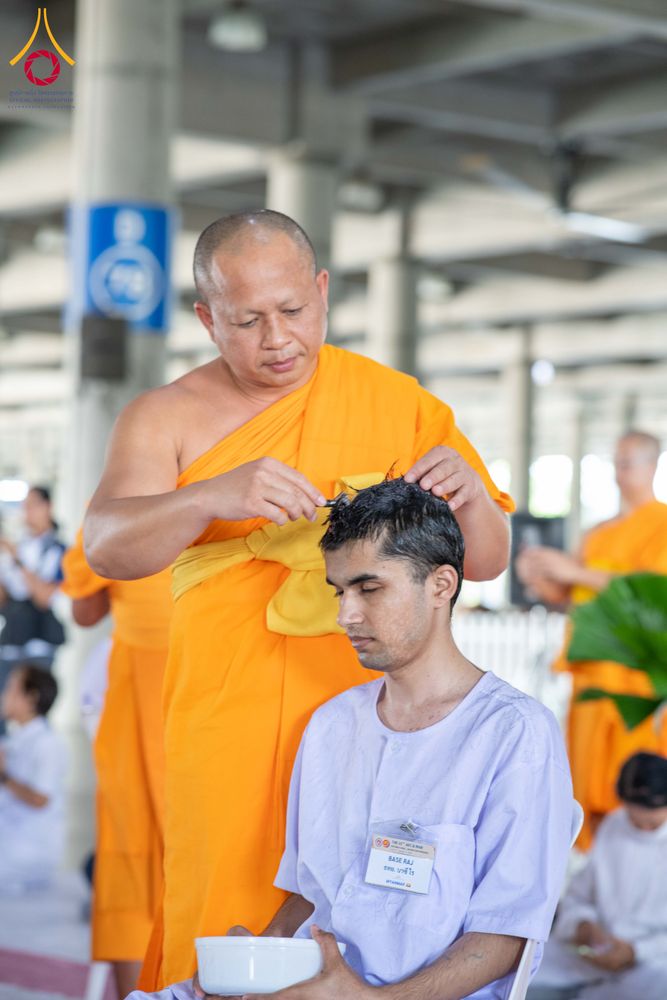 ภาพ No.339814:วันที่ 19 กรกฎาคม พ.ศ.2569 พิธีตัดปอยผม โครงการบวชพระนานาชาติ AEC และ WAB รุ่นที่ 10 THE AEC & INTERNATIONAL ORDINATION PROGRAM ณ มหารัตนวิหารคด 30 วัดพระธรรมกาย ปทุมธานี
