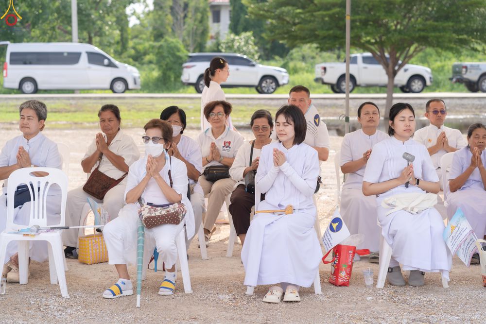 ภาพ No.331432:วันที่ 31 พฤษภาคม พ.ศ.2569 พิธีทอดผ้าป่าและตอกเสาเข็มมงคลต้นแรก องค์พระเจดีย์เพื่อสร้างสันติภาพโลก  ณ ธุดงคสถานพัฒนานิคม จังหวัดลพบุรี