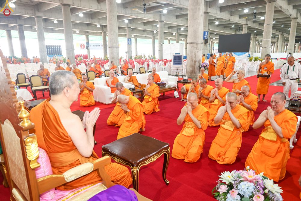 ภาพ No.323488:วันที่ 22 เมษายน พ.ศ.2569(วันคุ้มครองโลก) งานถวายมหาสังฆทาน 40,000 กว่าวัดทั่วประเทศ การเดินทางเข้าวัด , การต้อนรับปฏิสันถารพระสังฆาธิการ  ,  การจัดเตรียมภัตตาหาร , การลงทะเบียน