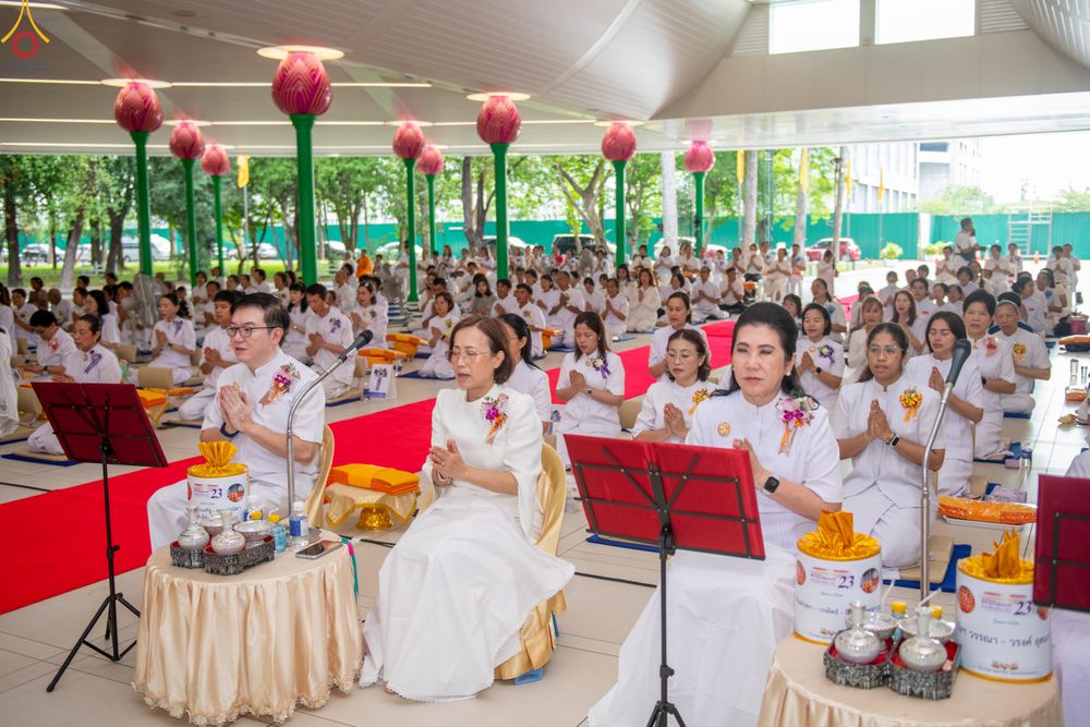 ภาพ No.328392:วันเสาร์ที่ 2 พฤษภาคม พ.ศ.2569 พิธีอุปสมบทสามเณรเตรียม DCI รุ่นที่ 23 ณ อุโบสถพระไตรปิฎก วัดพระธรรมกาย จังหวัดปทุมธานี