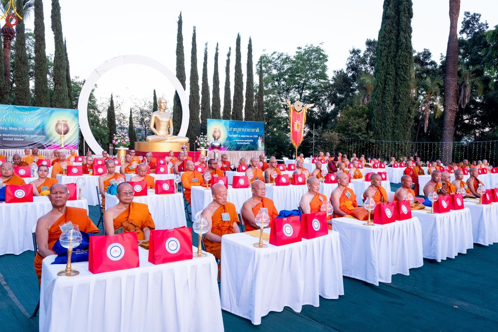 ภาพ No.332764:วันอาทิตย์ที่ 31 พฤษภาคม พ.ศ. 2569 วันวิสาขบูชา ณ วัดพระธรรมกายแคลิฟอร์เนีย  ประเทศสหรัฐอเมริกา