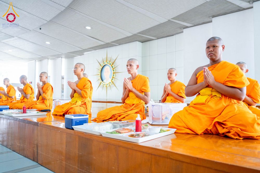 ภาพ No.346147:วันที่ 28 สิงหาคม พ.ศ.2569 พิธีบุพเปตพลี ครั้งที่ 186 ร่วมอุทิศส่วนกุศล แด่หมู่ญาติผู้ล่วงลับไปแล้ว และเป็นปัจจัยสนับสนุน การเผยแผ่พระพุทธศาสนา ณ หอฉันคุณยายอาจารย์ วัดพระธรรมกาย