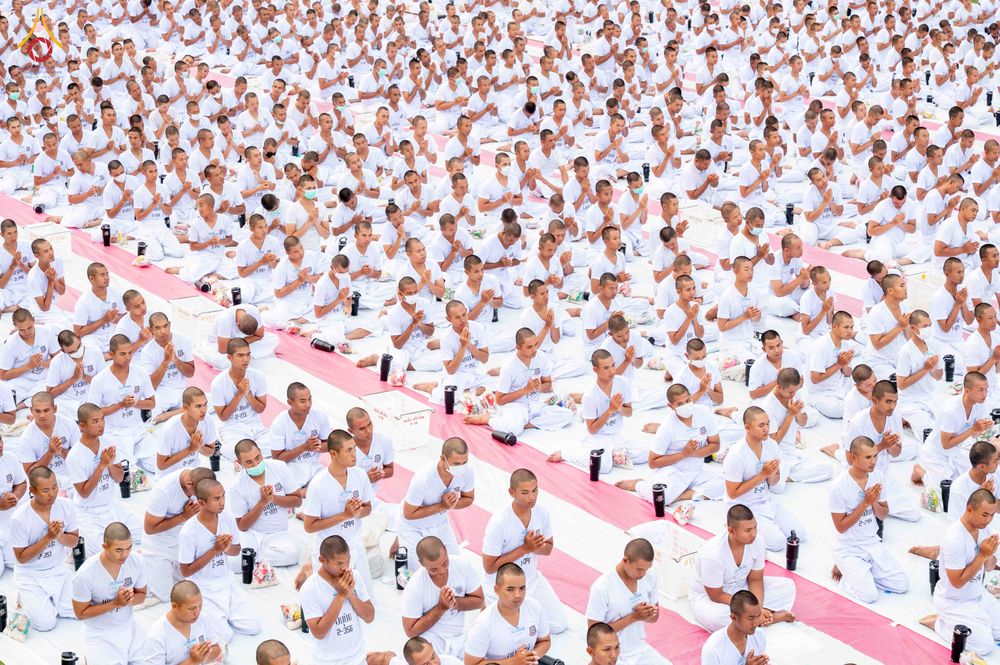 ภาพ No.340960:วันที่ 26 กรกฎาคม พ.ศ. 2569 โครงการพัฒนาคุณธรรม จริยธรรม สำหรับนักเรียนนายสิบตำรวจ (นสต.) รุ่นที่ 17 ศูนย์ฝึกอบรมตำรวจภูธรภาค 1 ได้จัดกิจกรรม ตักบาตรเพื่อน้อมอุทิศถวายเพื่อเป็นพระราชกุศลฯ  และปฏิบัติธรรม ติวธรรมมะ ณ ศูนย์ปฏิบัติธรรมเวิล์ดพีช วัลเล่ย์ (Wo