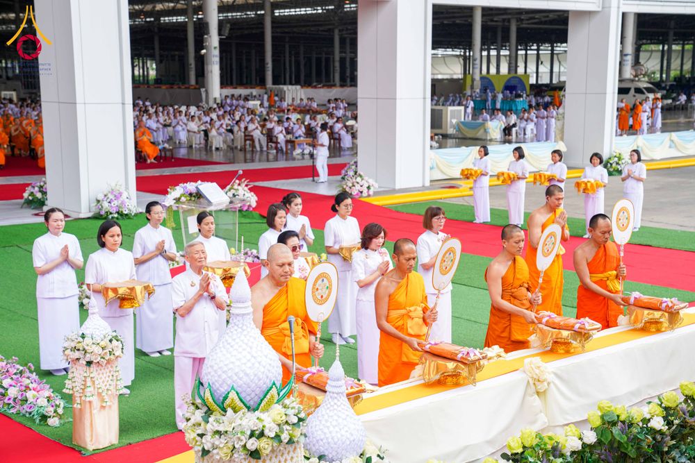 ภาพ No.316540:วันอาทิตย์ที่ 29 มีนาคม พ.ศ. 2569 พิธีทอดผ้าบังสุกุลและพิธีชำระร่าง โยมพ่อณรงค์ จินตมากุล  สิริอายุ 99 ปี 11 เดือน โยมบิดา พระครูปลัดรัตนวีรวัฒน์ (รังสฤษดิ์ อิทฺธิจินตโก) ที่ปรึกษาเจ้าคณะจังหวัดปทุมธานี เจ้าอาวาสวัดพระธรรมกาย  ณ ฌาปนสถานชั่วคราว ทางเข้า 