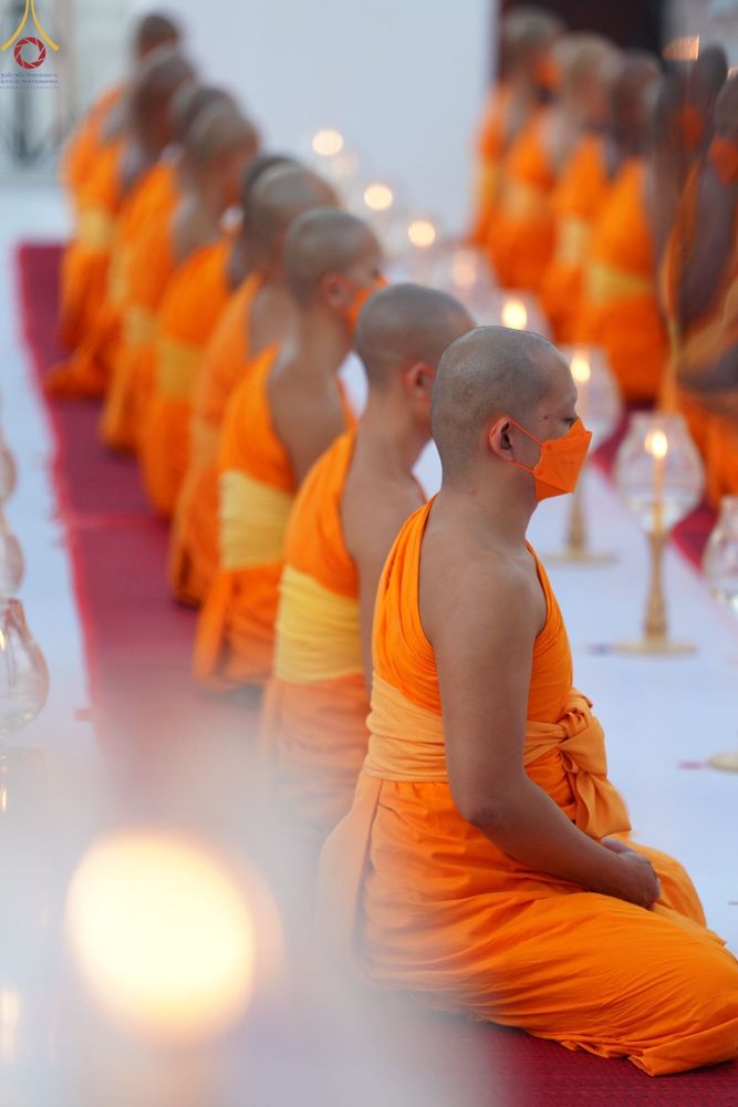 ภาพ No.73447:พิธีจุดประทีปถวายเป็นพุทธบูชา และบูชาธรรมมหาปูชนียาจารย์ ในโครงการธรรมยาตรากตัญญูบูชา มหาปูชนียาจารย์ พระมงคลเทพมุนี(สด จนฺทสโร) พระผู้ปราบมาร ปีที่ 11 ณ อนุสรณ์สถานลำดับที่ 4 สถานที่เกิดด้วยกายธรรม วัดโบสถ์ (บน) บางคูเวียง อ.บางกรวย จ.นนทบุรี วันที่ 21 