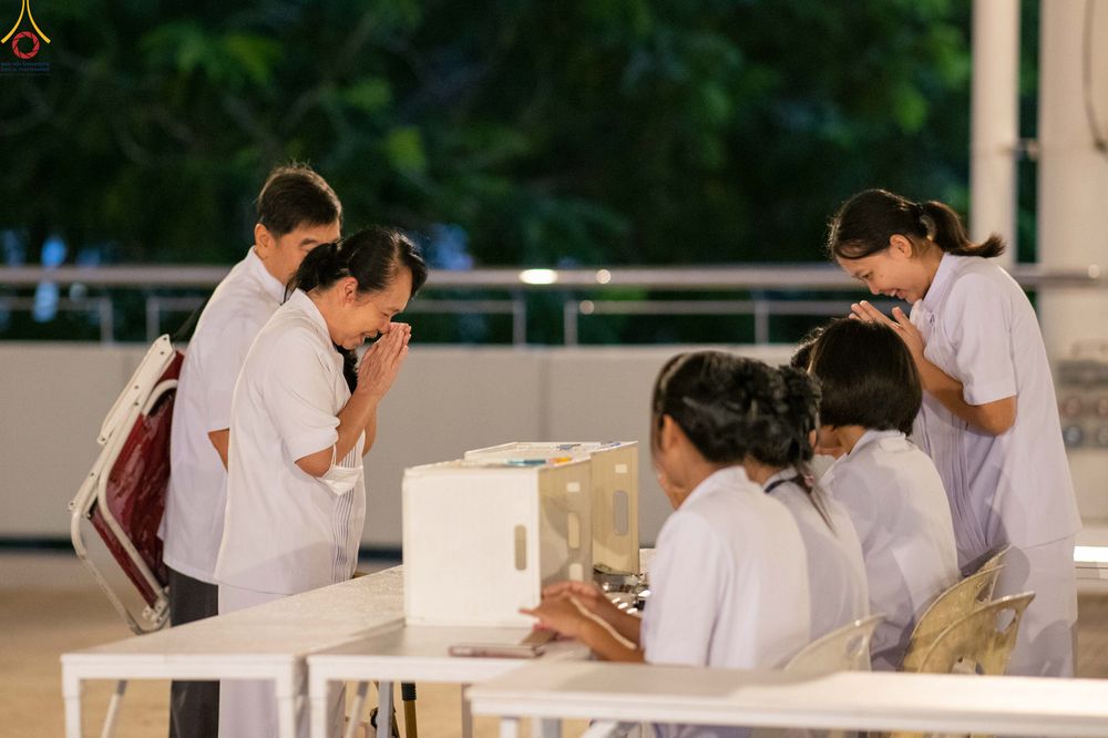 ภาพ No.345299:วันพฤหัสบดีที่ 27 สิงหาคม พ.ศ.2569 พิธีตักบาตรในวันธรรมชัย ณ สภาธรรมกายสากล วัดพระธรรมกาย ปทุมธานี