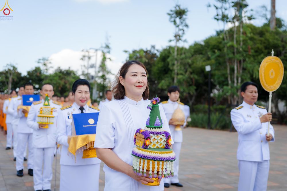ภาพ No.331790:วันพฤหัสบดีที่ 4 มิถุนายน พ.ศ.2569 พิธีต้อนรับเปรียญธรรม 9 ประโยค และเปรียญธรรม 6 ประโยค  ณ อาคารธรรมสภา วัดบ้านขุน ต.บ่อหลวง อ.ฮอด จ.เชียงใหม่