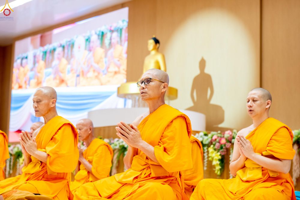 ภาพ No.329010:วันอาทิตย์ที่ 17 พฤษภาคม พ.ศ.2569 พิธีร่วมบุญการศึกษาพระภิกษุสามเณร (หนังสือบาลี นักธรรม ทางก้าวหน้า World-Pec) ณ ห้องแก้วสารพัดนึก 2 วัดพระธรรมกาย