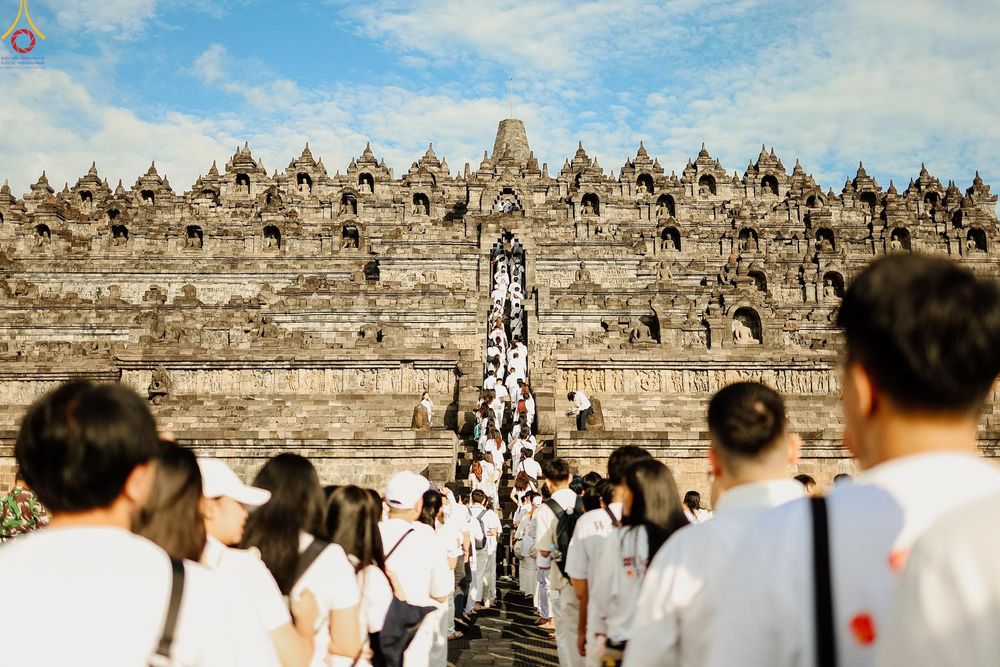 ภาพ No.331228:วันที่ 29 พฤษภาคม พ.ศ.2569 MBMI Tangerang (Majelis Agama Buddha Mahanikaya)  ได้มีการเตรียมงานเพื่อจัดงานวิสาขบูชานานาชาติ (ภาพชุดที่ 2)