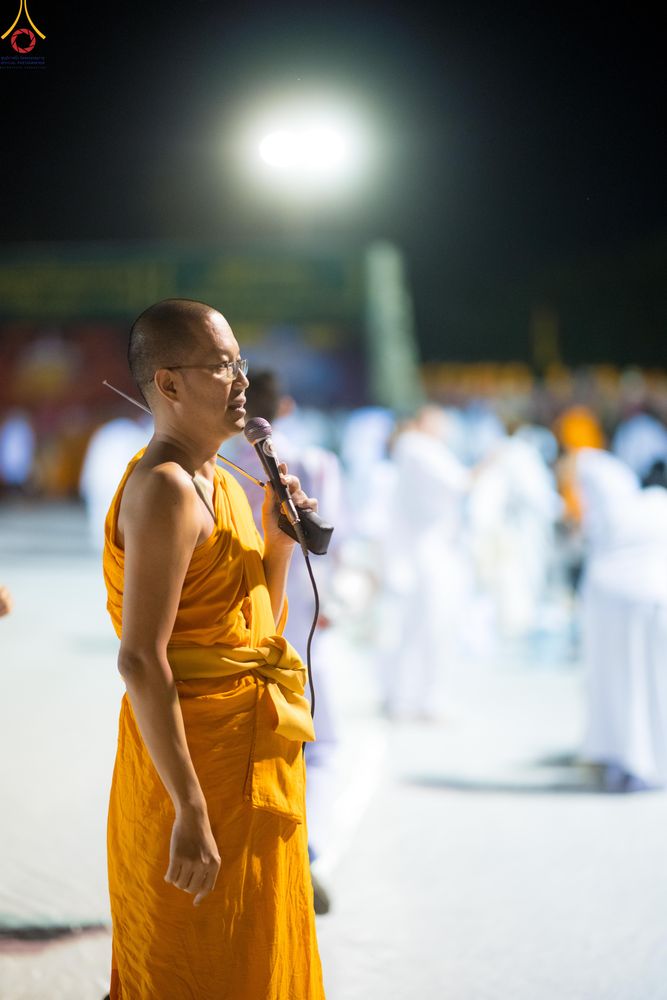 ภาพ No.300694:ภาพเบื้องหลังอาสาสมัครรวมใจ ชุดที่ 3 ในโครงการธรรมยาตรา กตัญญูบูชา มหาปูชนียาจารย์ พระมงคลเทพมุนี(สด จนฺทสโร) พระผู้ปราบมาร อนุสรณ์สถาน 7 แห่ง ปีที่ 14