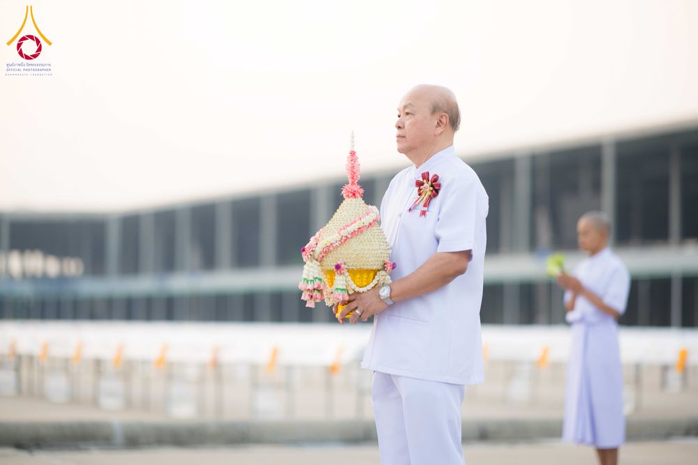 ภาพ No.320778:วันเสาร์ที่ 11 เมษายน พ.ศ.2569 พิธีเวียนประทักษิณ พิธีวันทาเจดีย์ โครงการอุปสมบทหมู่ บูชาธรรมหลวงพ่อธัมมชโย พ.ศ.2569 โครงการอุปสมบทหมู่ธรรมทายาท ระดับอุดมศึกษา รุ่น 53 (ภาคฤดูร้อน) ณ วัดพระธรรมกาย ปทุมธานี