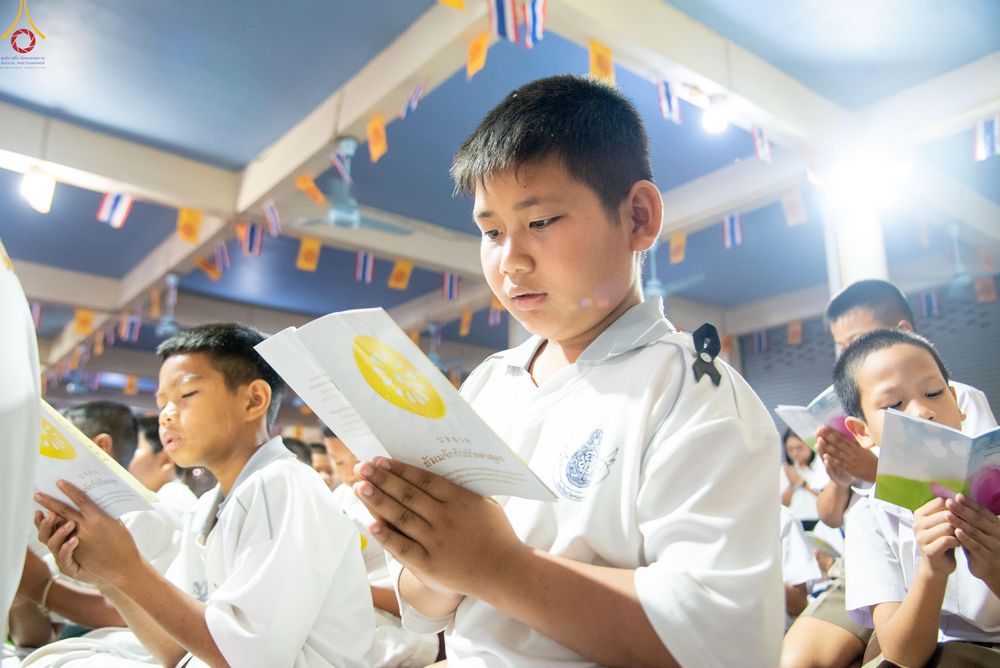 ภาพ No.301242:วันที่ 22 มกราคม พ.ศ. 2569 พิธีทอดผ้าป่าทำนุบำรุงศาสนสถาน ณ วัดใหม่พิบูลย์ผล อ.สองพี่น้อง จ.สุพรรณบุรี ในโครงการธรรมยาตรา กตัญญูบูชา มหาปูชนียาจารย์ พระมงคลเทพมุนี(สด จนฺทสโร) พระผู้ปราบมาร อนุสรณ์สถาน 7 แห่ง ปีที่ 14