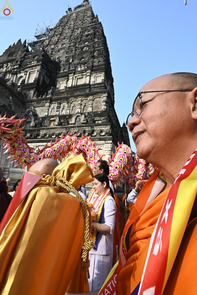 ภาพ No.278943:วันที่ 5 พฤศจิกายน 2568 กฐินสมทบวัดต่างประเทศ โดยคณะศิษยานุศิษย์ บูชาธรรม 81 ปี หลวงพ่อธัมมชโย ณ วัดมหาโพธิ์ เมืองพุทธคยา ถวายแด่  วัดพุทธนานาชาติเพื่อสวัสดิการสากล  (Buddha International Welfare Mission)  เมืองพุทธคยา ประเทศอินเดีย