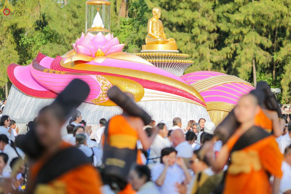 ภาพ No.289697:วันที่ 7 มกราคม พ.ศ. 2569 พิธีต้อนรับพระธรรมยาตรา ณ อนุสรณ์สถานลำดับที่ 2 สถานที่ตั้งมโนปณิธานบวชตลอดชีวิต อนุสรณ์สถานคลองบางนางแท่น อ.สามพราน จ.นครปฐม ในโครงการธรรมยาตรา กตัญญูบูชา มหาปูชนียาจารย์ พระมงคลเทพมุนี(สด จนฺทสโร) พระผู้ปราบมาร อนุสรณ์สถาน 7 แ