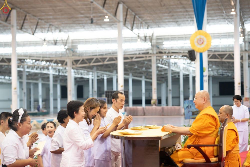 ภาพ No.346505:วันอาทิตย์ที่ 30 สิงหาคม พ.ศ.2569 พิธีจุดเทียนใจ ไฟนิรันดร์ อนันตชัย ณ รัตนบัลลังก์ วัดพระธรรมกาย