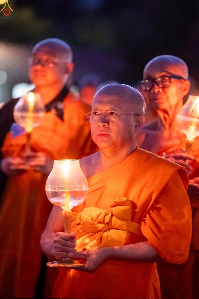 ภาพ No.333022:วันอาทิตย์ที่ 31 พฤษภาคม พ.ศ. 2569 วันวิสาขบูชา ณ วัดพระธรรมกายแคลิฟอร์เนีย  ประเทศสหรัฐอเมริกา