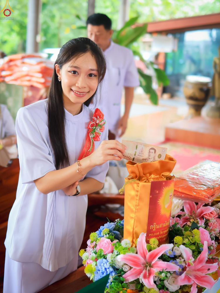 ภาพ No.284002:วันเสาร์ ที่ 1 พฤศจิกายน 2568 พิธีทอดกฐินสามัคคีทั่วไทย โดยคณะศิษยานุศิษย์ บูชาธรรม 81 ปี หลวงพ่อธัมมชโย ณ วัดทุ่งศาลา ต.บ้านเก่า อ.เมือง​กาญจนบุรี​ จ.กาญจนบุรี​