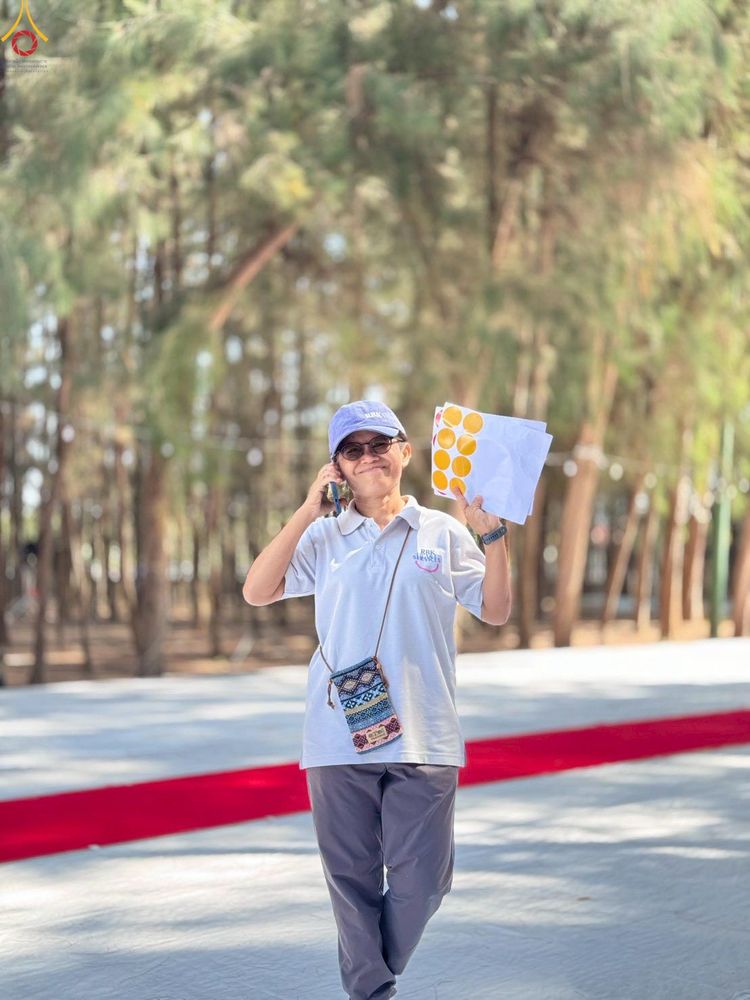 ภาพ No.296145:ภาพเบื้องหลังอาสาสมัครรวมใจ ชุดที่ 2 ในโครงการธรรมยาตรา กตัญญูบูชา มหาปูชนียาจารย์ พระมงคลเทพมุนี(สด จนฺทสโร) พระผู้ปราบมาร อนุสรณ์สถาน 7 แห่ง ปีที่ 14