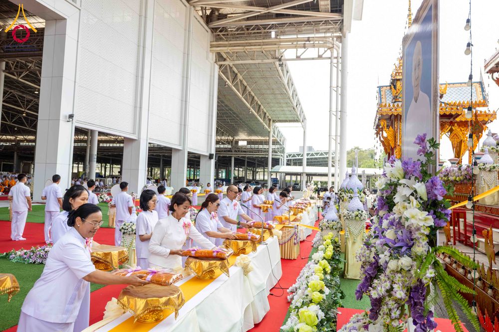 ภาพ No.316550:วันอาทิตย์ที่ 29 มีนาคม พ.ศ. 2569 พิธีทอดผ้าบังสุกุลและพิธีชำระร่าง โยมพ่อณรงค์ จินตมากุล  สิริอายุ 99 ปี 11 เดือน โยมบิดา พระครูปลัดรัตนวีรวัฒน์ (รังสฤษดิ์ อิทฺธิจินตโก) ที่ปรึกษาเจ้าคณะจังหวัดปทุมธานี เจ้าอาวาสวัดพระธรรมกาย  ณ ฌาปนสถานชั่วคราว ทางเข้า 