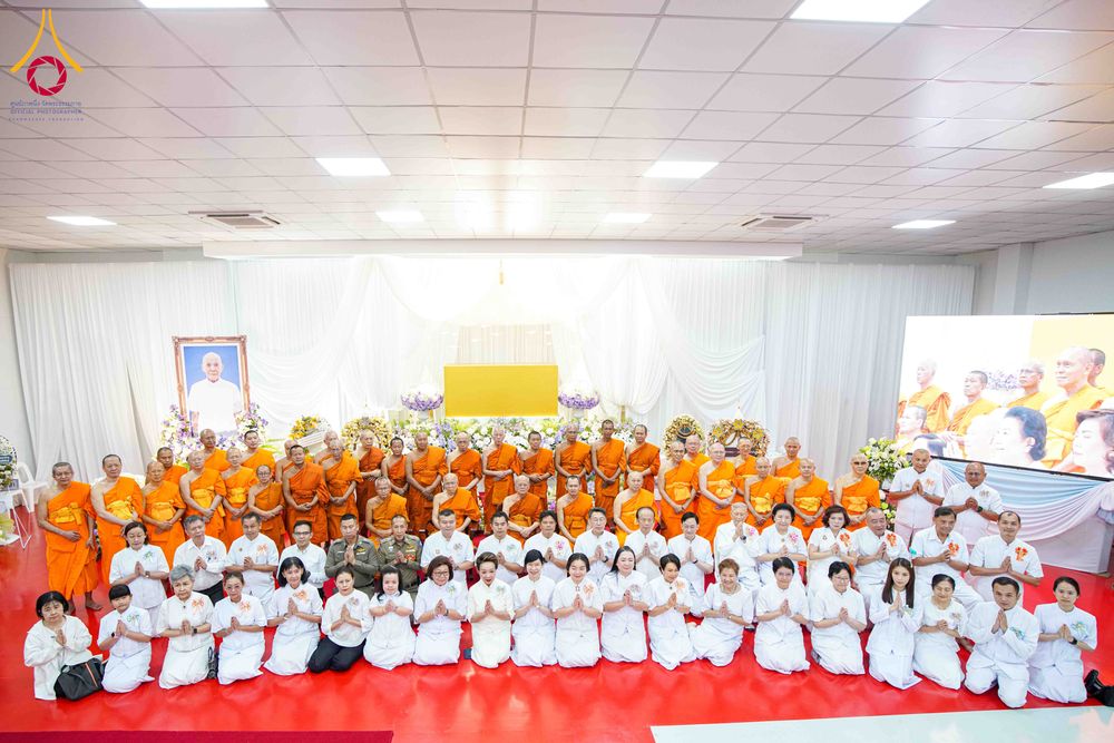 ภาพ No.316275:วันเสาร์ที่ 28 มีนาคม พ.ศ. 2569 พิธีบำเพ็ญกุศล คุณพ่อณรงค์ จินตมากุล  สิริอายุ 99 ปี 11 เดือน โยมบิดา พระครูปลัดรัตนวีรวัฒน์ (รังสฤษดิ์ อิทฺธิจินตโก) ที่ปรึกษาเจ้าคณะจังหวัดปทุมธานี เจ้าอาวาสวัดพระธรรมกาย  ณ ห้องปลูกศรัทธา 2 วัดพระธรรมกาย ปทุมธานี