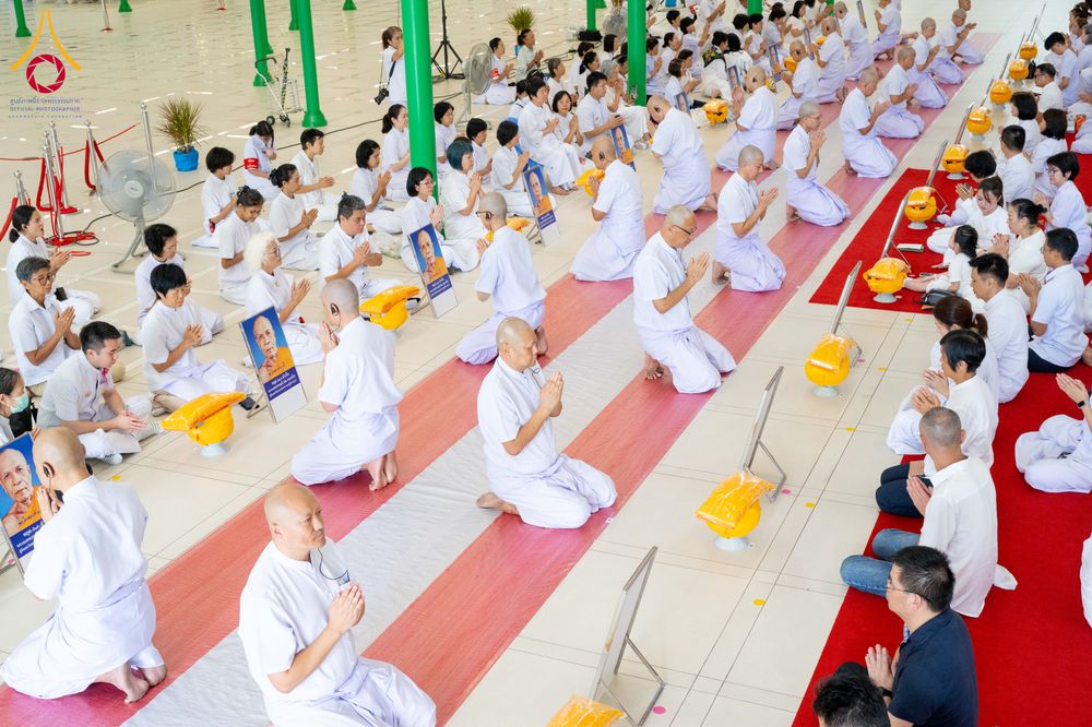 ภาพ No.286552:วันเสาร์ที่ 12 กรกฏาคม พ.ศ.2568 พิธีบรรพชาอุปสมบท  โครงการบรรพชาอุปสมบทหมู่ ธรรมทายาทนานาชาติ(ภาคภาษาจีน), โครงการบรรพชาสามเณร โรงเรียนนานาชาติ รุ่นที 14