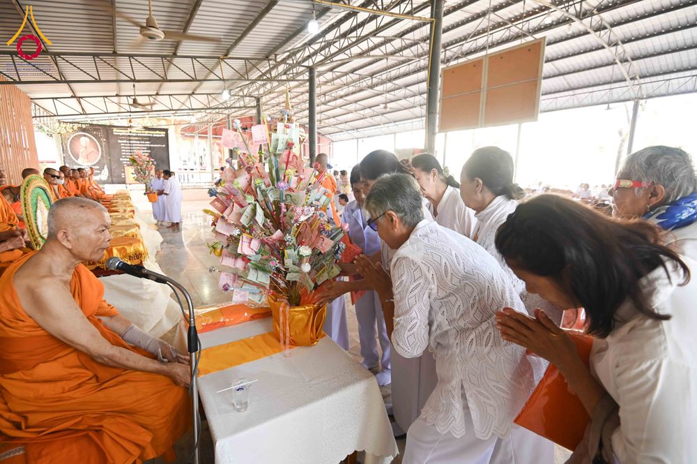 ภาพ No.299017:วันที่ 20 มกราคม พ.ศ. 2569 พิธีทอดผ้าป่าทำนุบำรุงศาสนสถาน ณ วัดใหม่นพรัตน์ ต.เนินพระปรางค์ อ.สองพี่น้อง จ.สุพรรณบุรี ในโครงการธรรมยาตรา กตัญญูบูชา มหาปูชนียาจารย์ พระมงคลเทพมุนี(สด จนฺทสโร) พระผู้ปราบมาร อนุสรณ์สถาน 7 แห่ง ปีที่ 14