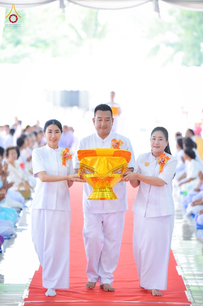 ภาพ No.327110:วันศุกร์ที่ 1 พฤษภาคม พ.ศ.2569 พิธีทอดผ้าป่า โปรยรัตนชาติ ตอกเสาเข็มมงคลต้นแรก สถาปนา “องค์พระเจดีย์เพื่อสร้างสันติภาพโลก” (แห่งแรกของภาคอีสาน) ณ ธุดงคสถานอำนาจเจริญ  อ.เมือง จ.อำนาจเจริญ