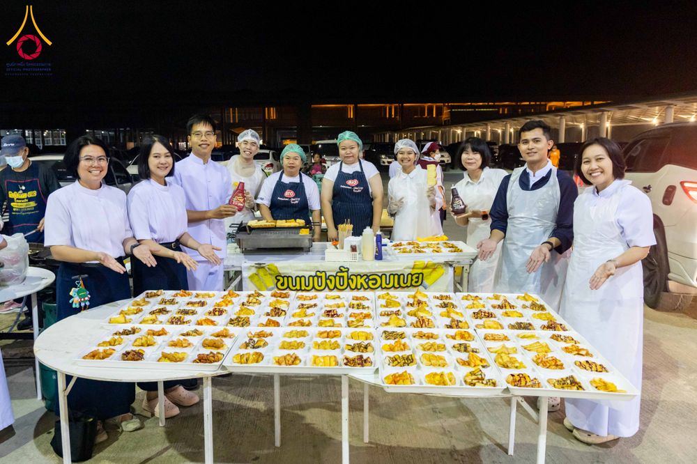 ภาพ No.306802:วันที่ 31 มกราคม พ.ศ. 2569 พิธีถวายภัตตาหารเป็นสังฆทาน แด่พระธรรมยาตรา ณ วัดพระธรรมกาย  จังหวัดปทุมธานี ในโครงการธรรมยาตรา กตัญญูบูชา มหาปูชนียาจารย์ พระมงคลเทพมุนี(สด จนฺทสโร) พระผู้ปราบมาร อนุสรณ์สถาน 7 แห่ง ปีที่ 14