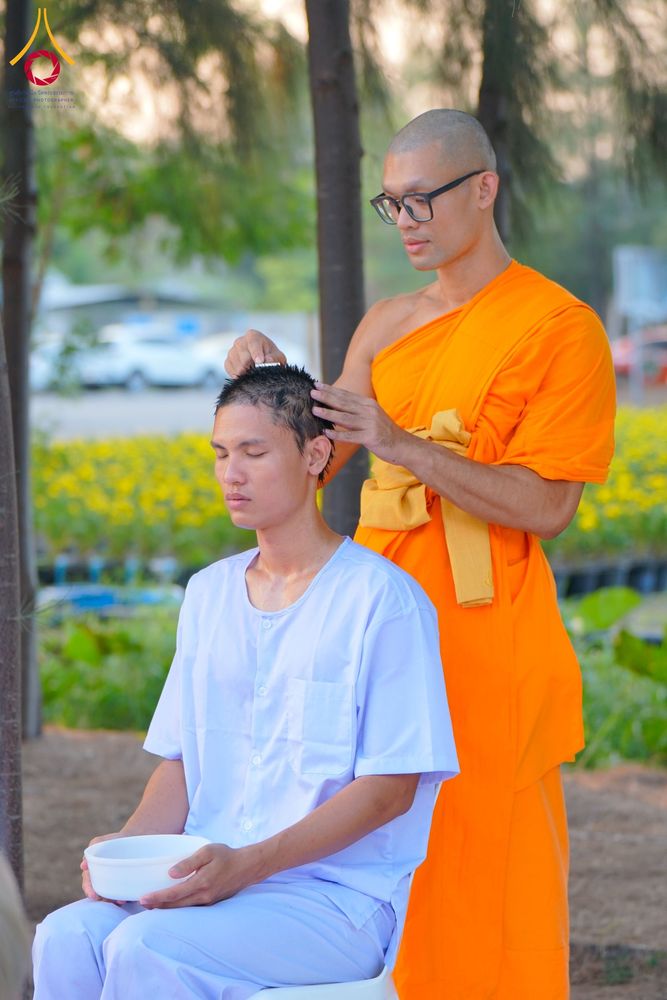 ภาพ No.135319:พิธีปลงผม ธรรมทายาท ระดับอุดมศึกษา รุ่นที่ 51 ภาคฤดูร้อน ณ วัดพระธรรมกาย จ.ปทุมธานี วันเสาร์ที่ 6 เมษายน พ.ศ. 2567