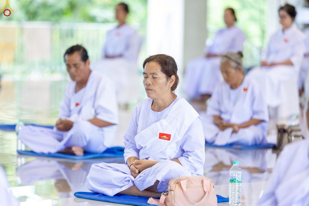 ภาพ No.246738:วันที่ 16-18 กันยายน พ.ศ. 2568 โครงการอบรมอุบาสกแก้วอุบาสิกาแก้ว รุ่นที่ 2 ณ ธุดงคสถานพิษณุโลก