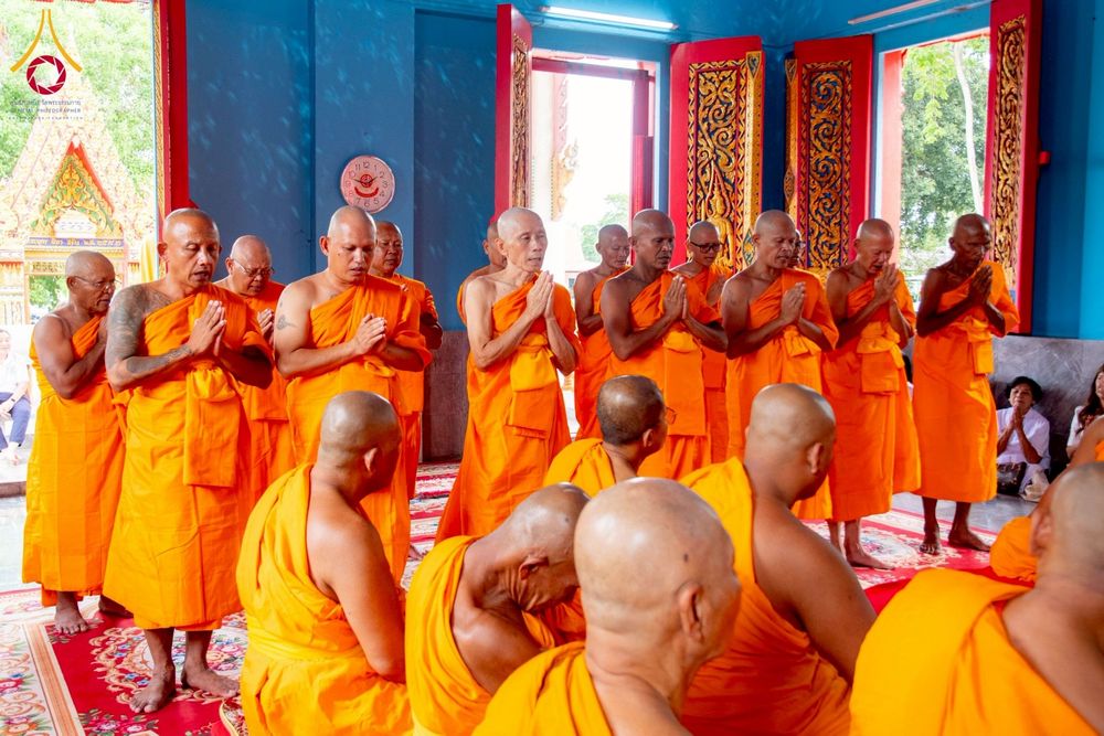 ภาพ No.276380:วันศุกร์ที่ 5 ธันวาคม 2568 (วันพ่อแห่งชาติ) พิธีบรรพชาอุปสมบทหมู่ธรรมทายาท จำนวน 14 รูป โครงการบรรพชาอุปสมบทหมู่ รุ่นบูชาธรรมมหาปูชนียาจารย์ ประจำปี 2568  ณ ศูนย์อบรมเยาวชนบางปะหัน จังหวัดพระนครศรีอยุธยา