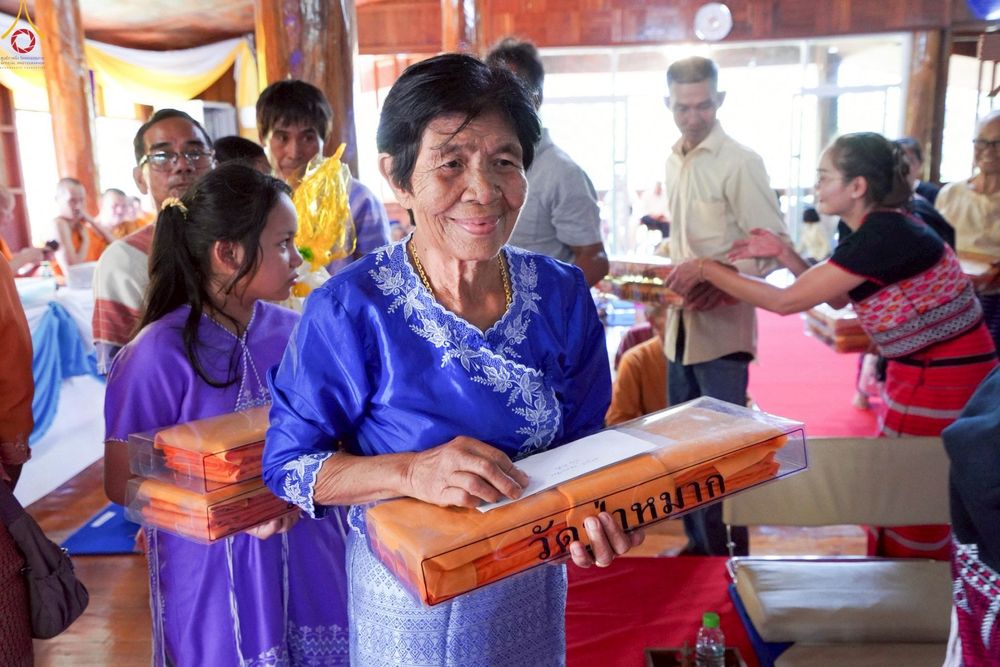 ภาพ No.262354:วันที่ 19 ตุลาคม พ.ศ. 2568 พิธีทอดกฐินสามัคคีทั่วไทย 30,000 วัด โดยคณะศิษยานุศิษย์ บูชาธรรม 81 ปี หลวงพ่อธัมมชโย ณ วัดป่าหมาก ต.แม่ลาน้อย อ.แม่ลาน้อย จ.แม่ฮ่องสอน