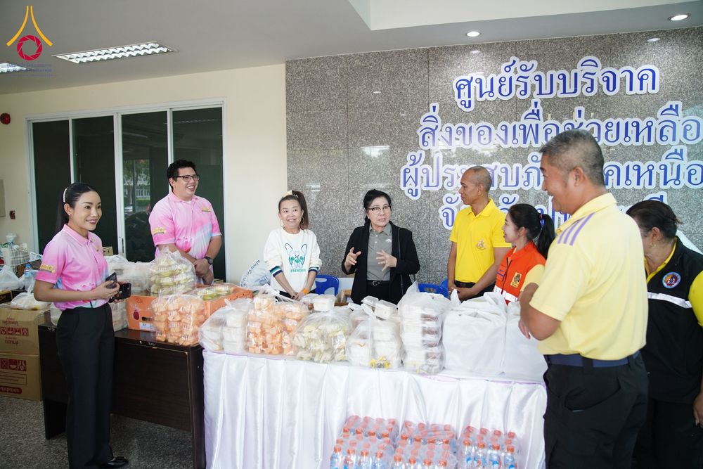 ภาพ No.159409:วัดพระธรรมกาย มูลนิธิธรรมกาย คณะศิษยานุศิษย์ฯ มอบถุงยังชีพ ข้าวสารอาหารแห้ง สมทบศูนย์รับบริจาคช่วยเหลือ ผู้ประสบภัยภาคเหนือ จังหวัดปทุมธานี มอบชุดอาหารปรุงสุกใหม่ ส่งแรงใจแก่เจ้าหน้าที่ผู้ปฏิบัติงาน และจิตอาสา วันที่ 27 กันยายน พ.ศ. 2567