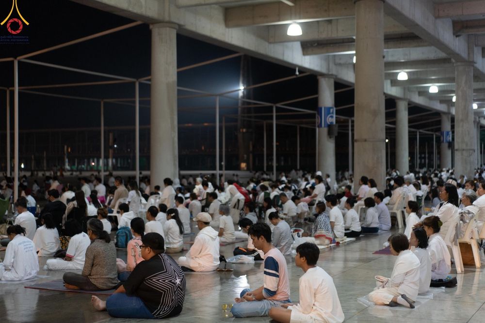 ภาพ No.187633:พิธีฉลองชัยสวดมนต์บทธัมมจักกัปปวัตนสูตร 7,000,000,000 จบ และพิธีสวดมนต์ข้ามปี วันที่ 31 ธันวาคม พ.ศ. 2567 ถึงวันที่ 1 มกราคม พ.ศ. 2568 ณ มหารัตนวิหารคด วัดพระธรรมกาย จ.ปทุมธานี
