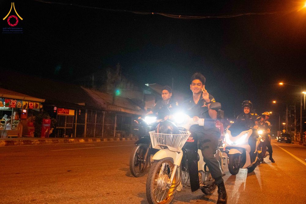 ภาพ No.281476:วันอาทิตย์ที่ 28 ธันวาคม พ.ศ.2568 ตักบาตรพระ 1000 รูป ปีที่ 1 ทำบุญเมืองสตูลส่งท้ายปี ณ หน้าโรงเรียนสตูลวิทยา จ.สตูล