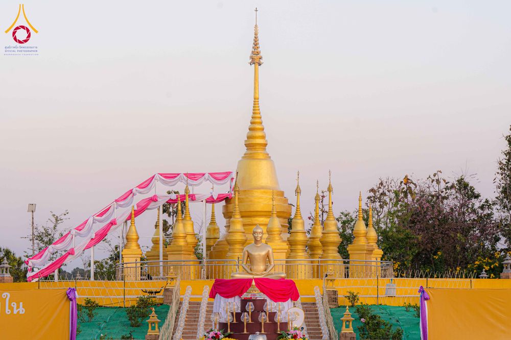 ภาพ No.309073:วันศุกร์ที่ 6 กุมภาพันธ์ พ.ศ.2569 พิธีจุดประทีปโคมลาน ปล่อยโคมลอยถวายเป็นพุทธบูชา  ณ ลานธรรมเจดีย์วัดทุ่งเจริญธรรม อ.อมก๋อย จ.เชียงใหม่